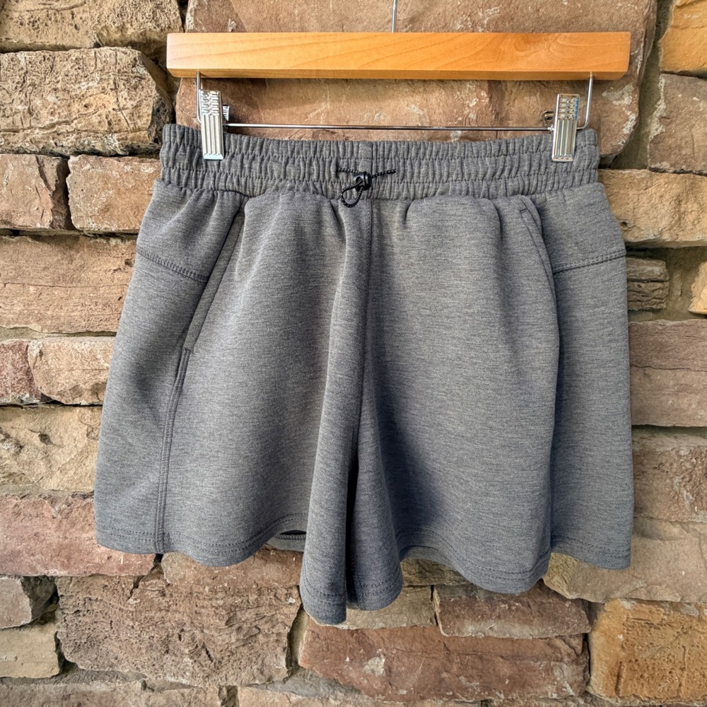 Legend Women Medium Athletic Shorts Gray Elastic Waist Toggle Drawstring Workout